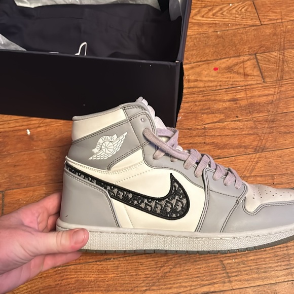 Size 11 Jordan 1 Dior - Picture 2 of 4